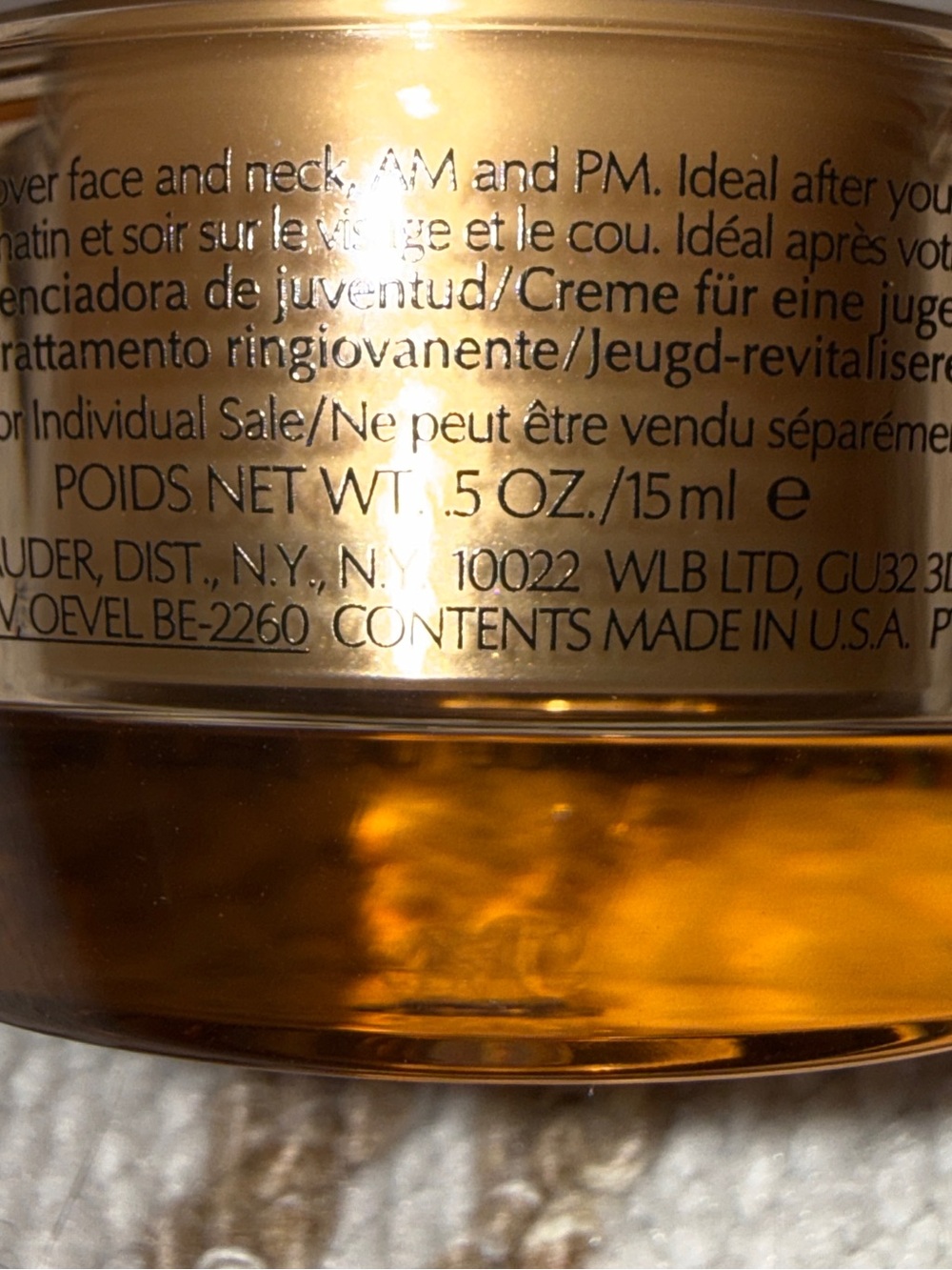 Estée Lauder Revitalizing Supreme+ Youth Power Creme — Gold - Picture 5 of 7